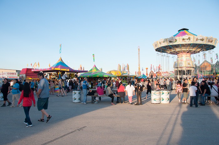 Carousels and food Carousels and food