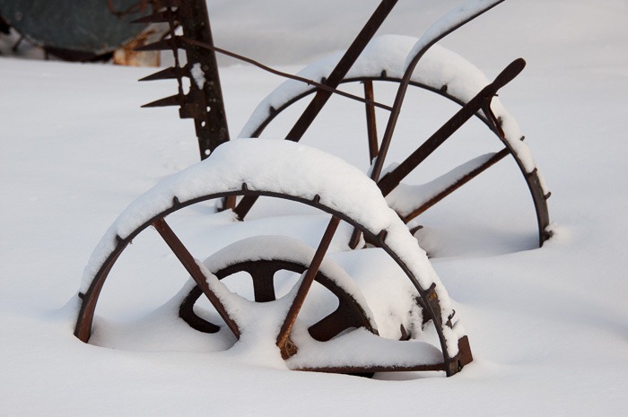 Farm implement Farm implement