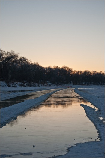 Flooding the ice Flooding the ice