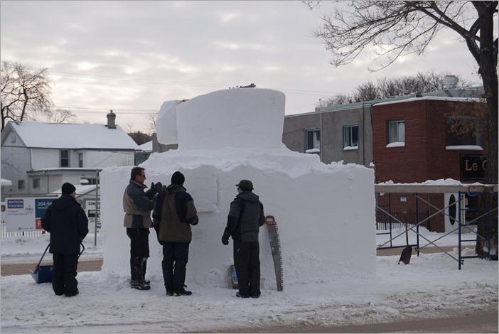Snow sculptors on Provencher Blvd Snow sculptors on Provencher Blvd