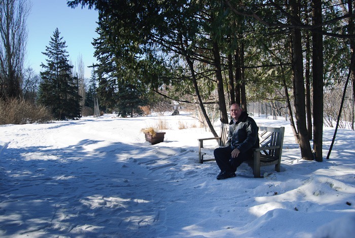 Underexposed subject, overexposed snow, a no win situation Underexposed subject, overexposed snow, a no win situation